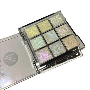 NABA Cosmetics Orbit eyeshadow palette